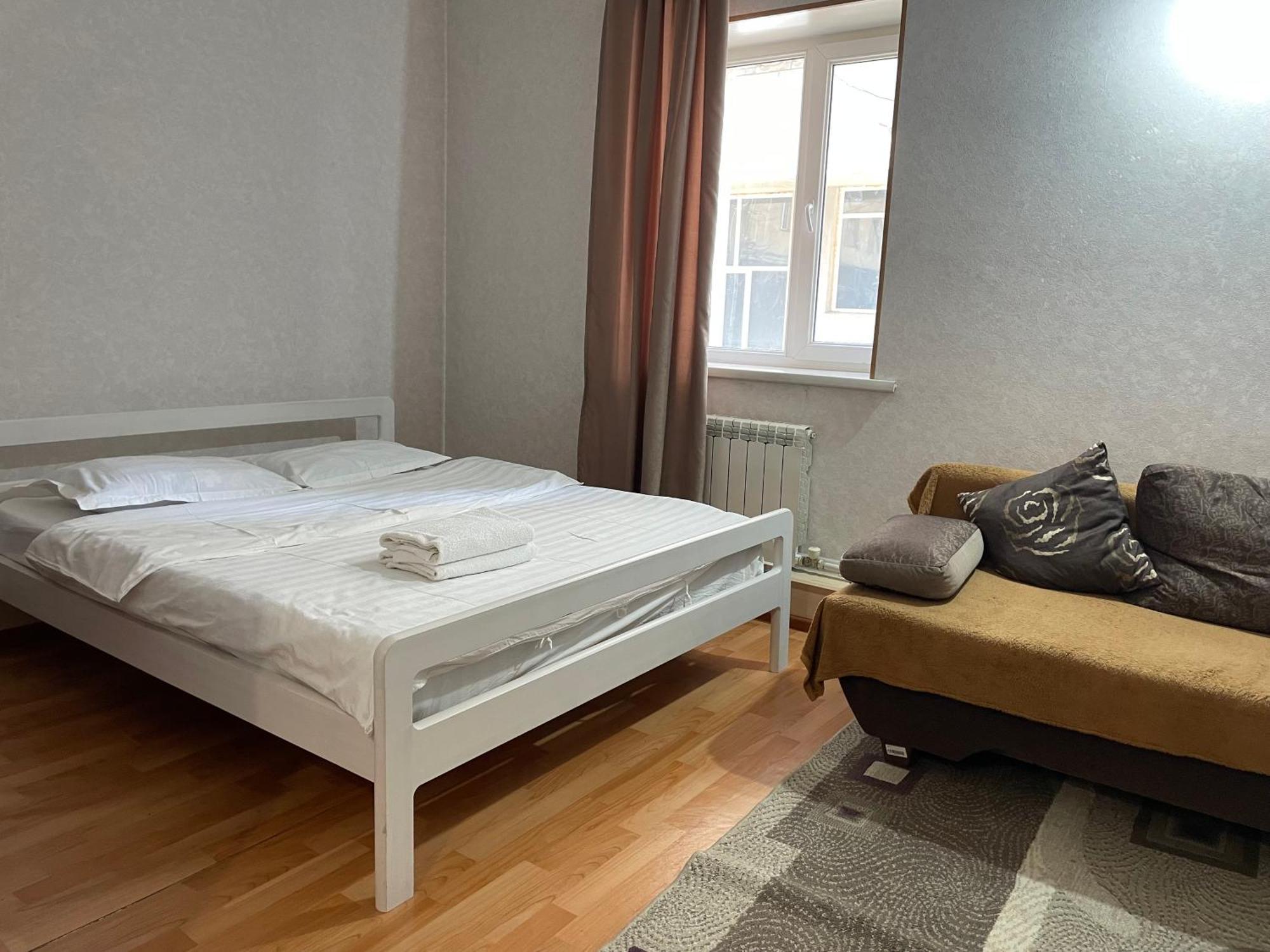 Fiveseasons Vandrehjem Almaty Eksteriør billede